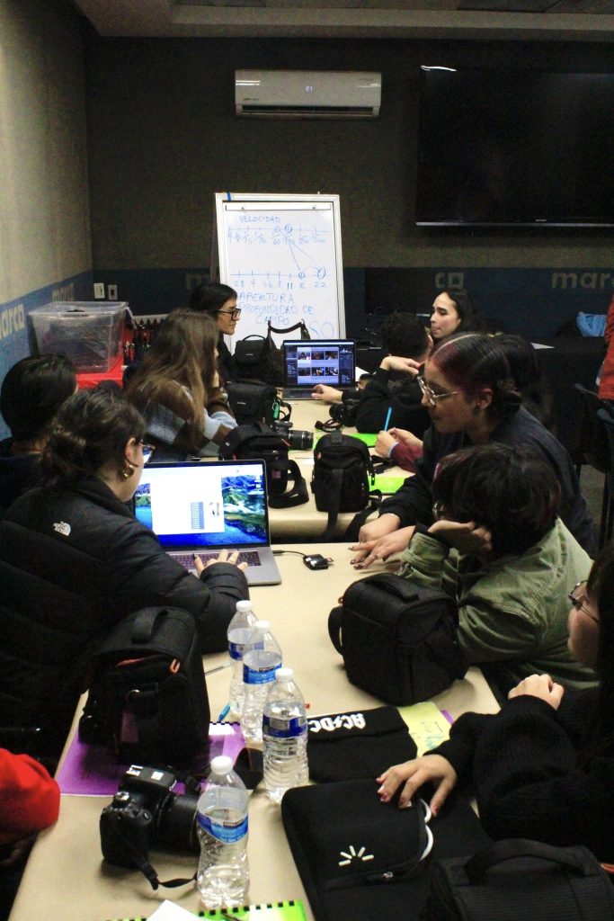 beca-a-estudiantes-taller-internacional-fotografía-Fredric-Roberts-UANL-Museo-MARCO