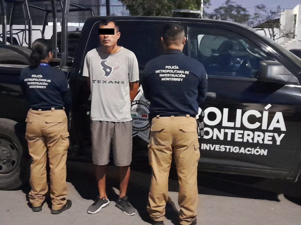 agrede a policía - LA VISION 360 agrede-a-policía-Policía-de-Monterrey-estrategia-Escudo-Colonia-Industrial-violencia-familiar