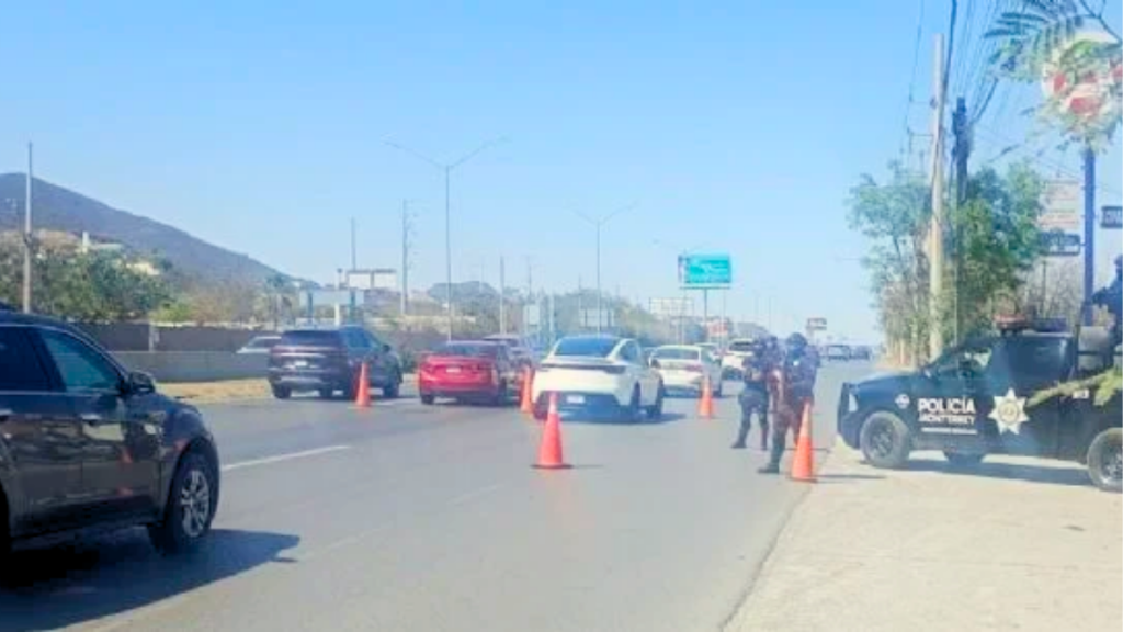 Operativo-de-seguridad-Policía-de-Monterrey-C4-Monterrey-filtros-preventivos-seguridad-en-Monterrey