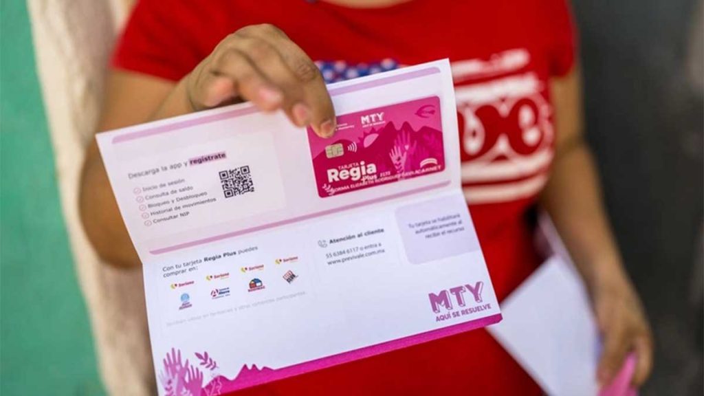 Tarjeta-Regia-Plus-ayuda-a-mujeres-apoyo-económico-Monterrey