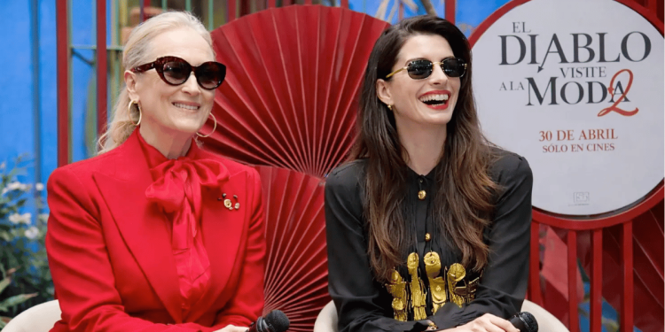 - LA VISION 360 Maryl Streep y Anne Hathaway en un evento especial de El Diablo Viste a la Moda 2 en la casa de Frida Kahlo