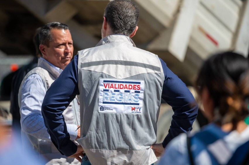 rehabilitación-vial-nuevo-pavimento-Vialidades-Regias-2026-bacheo-profundo-recarpeteo