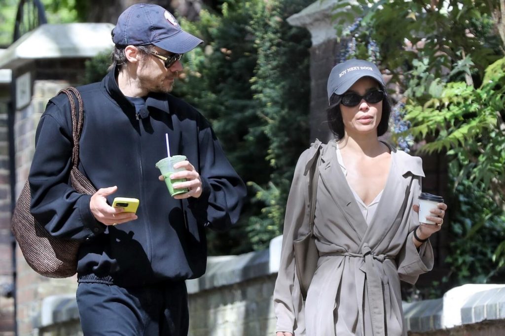 Tras imágenes de la parea en Londres se especula una Boda de Harry Styles y Zoe Kravitz