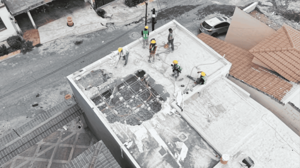 demolición de casas en Llave de Oro. demolición en la Rotonda de las Casas avanza 18%