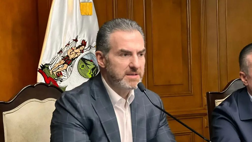 Adrían de la Garza en el Congreso